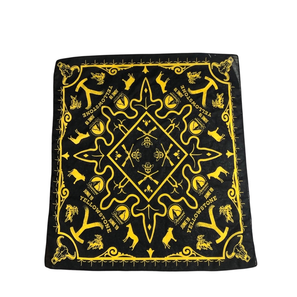 Yellowstone Bandana Scarf Paramount Promo TV Kevin Costner